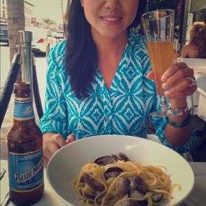 Banana Republic blue/white print popover blouse